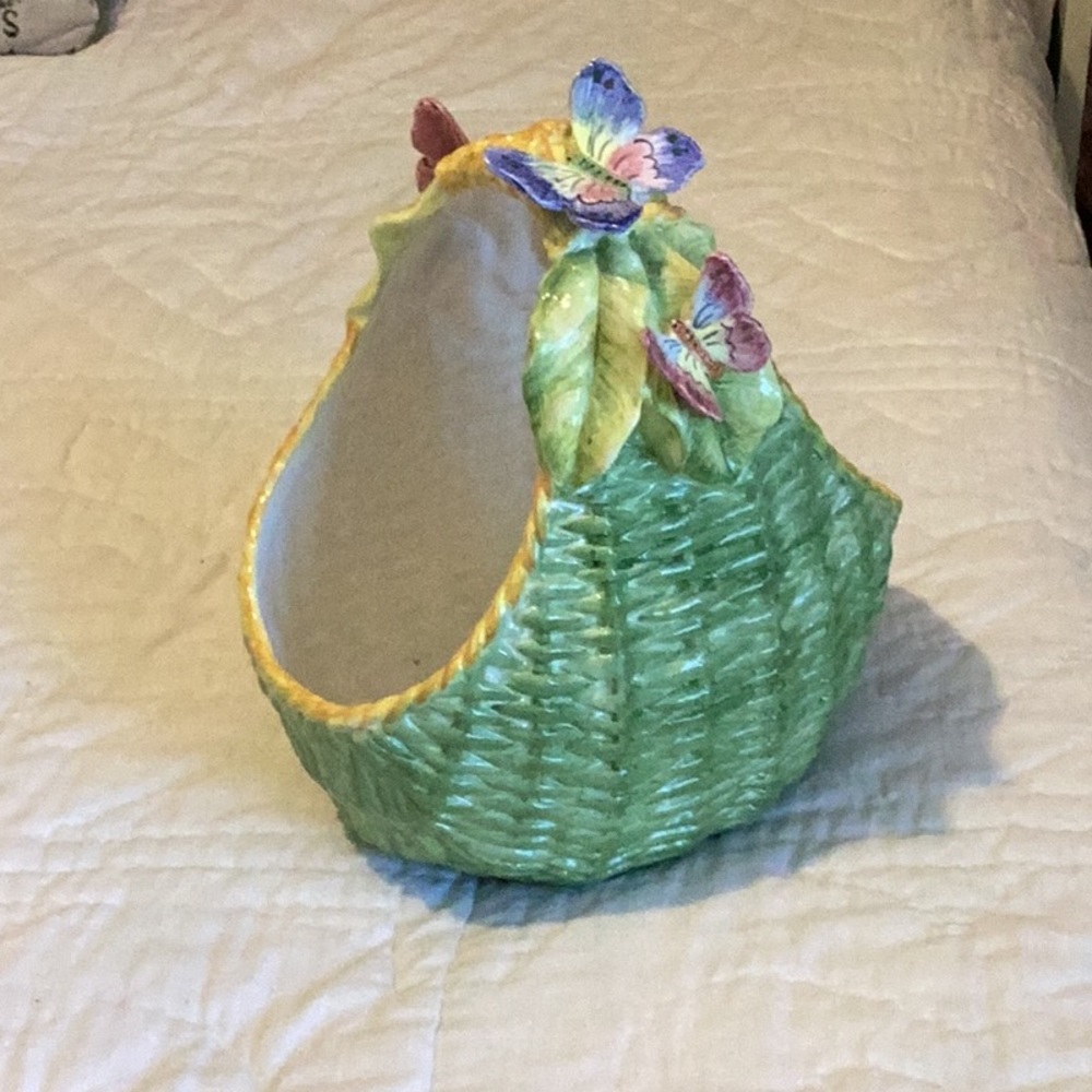 Vintage Signature Home Collection Made in Italy Ceramic Butterfly Basket